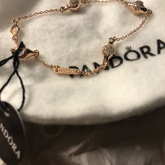 Authentic pandora bracelet - Picture 2 of 2